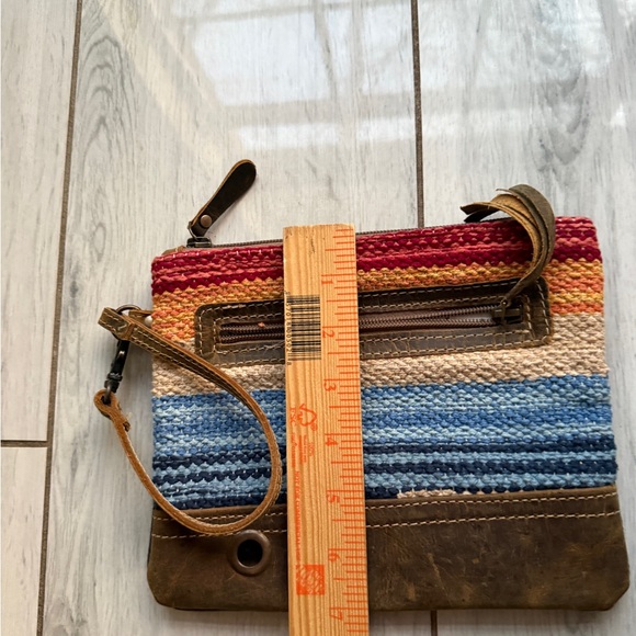 Myra Bag - Midsummer Wristlet Clutch Pouch - Leather Wristlet Strap - Picture 6 of 7